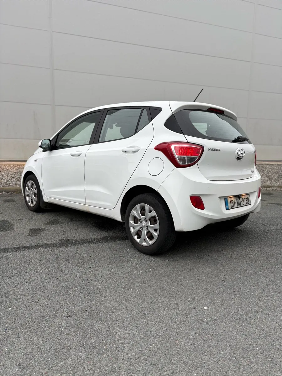 Hyundai i10  *1 OWNER* - Image 4