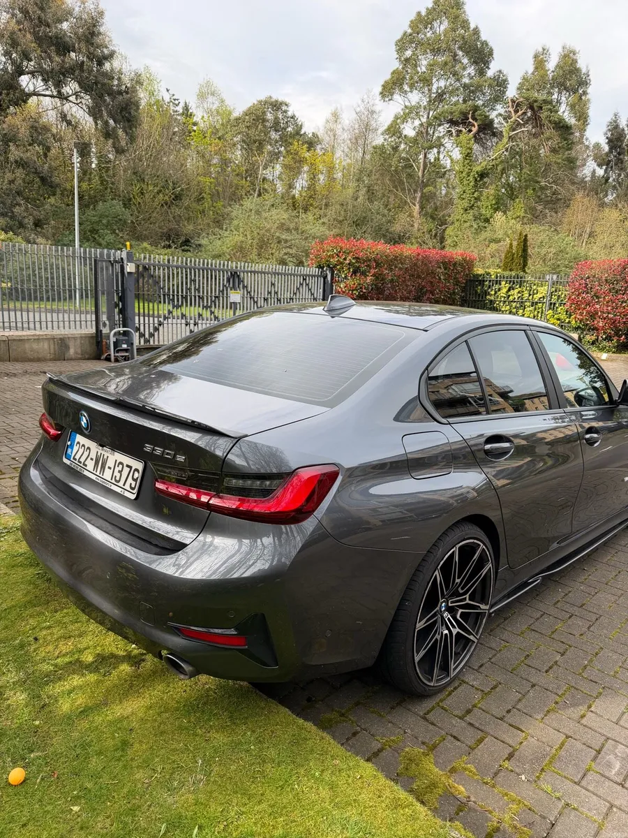 BMW 3-Series 330e Auto 20" M Sport Alloys - Image 3