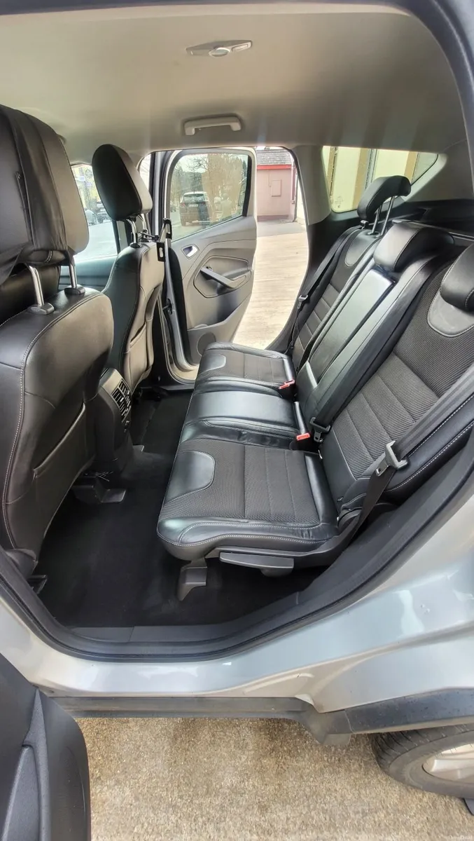 Ford Kuga 2016  ( only 136000km)due moving abroad - Image 4