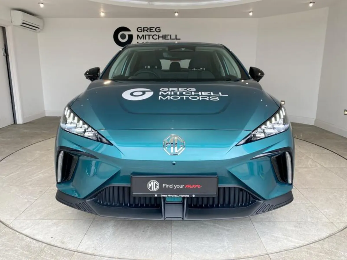 MG MG4 170kW Premium Long Range 64kWh 5dr Auto - Image 2