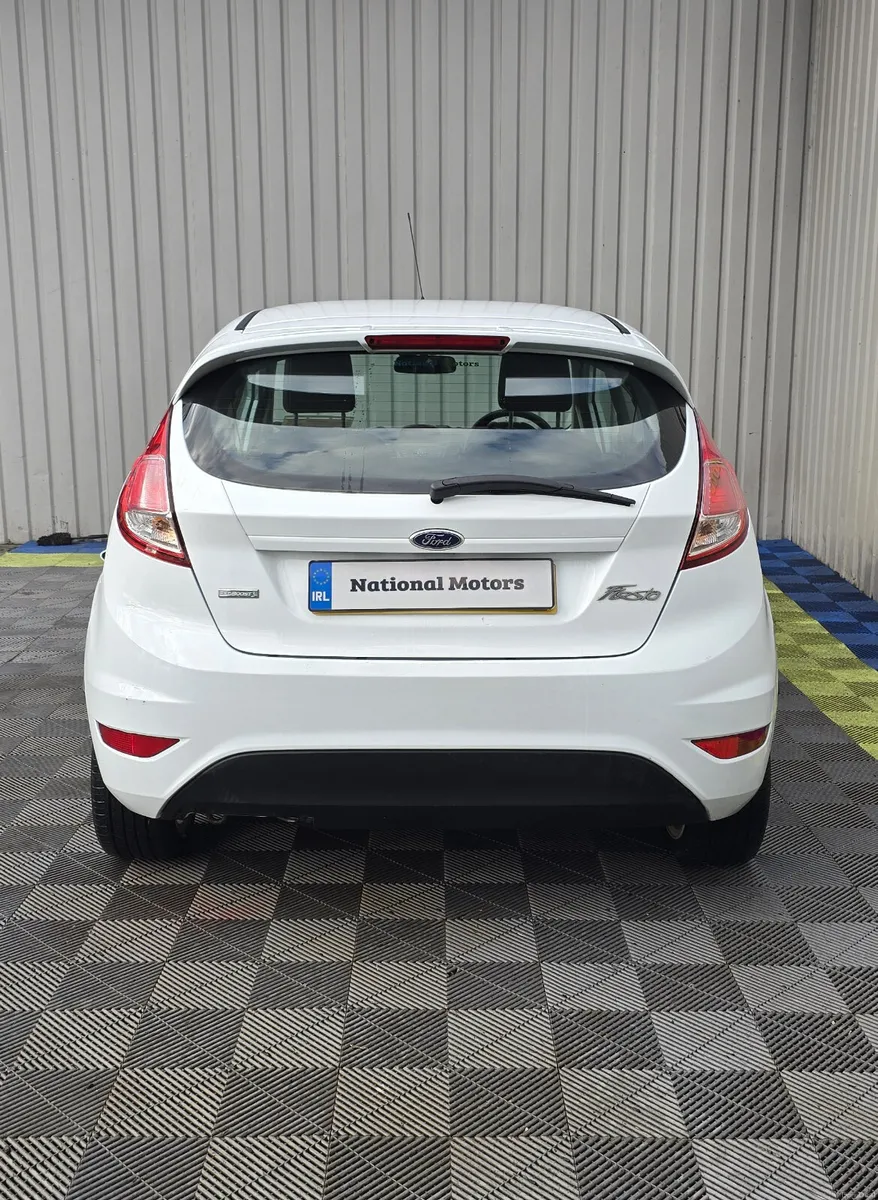 2015 Ford Fiesta Zetec-S 1.0 Petrol - Image 4