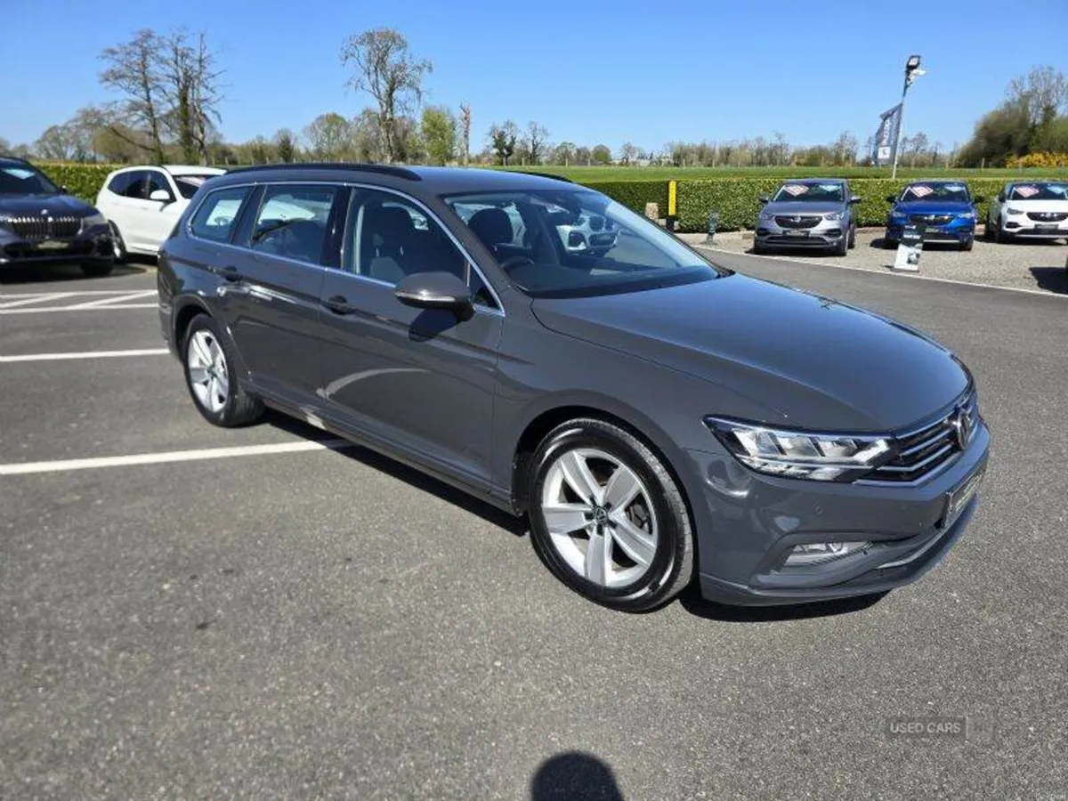 Volkswagen Passat SE Nav - Image 6