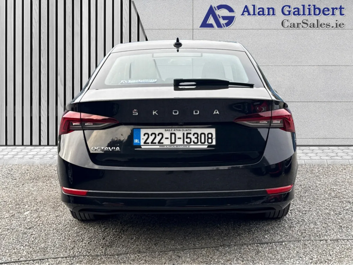 Skoda Octavia AMBITION 2.0 TDI New Model - Image 6