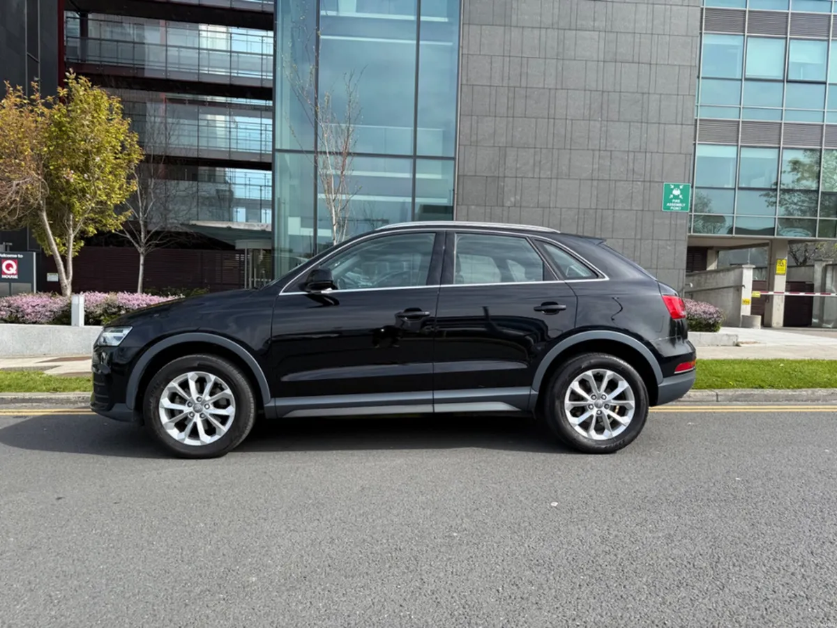 Audi Q3 2.0 TDI 120 SE 4DR - Image 1