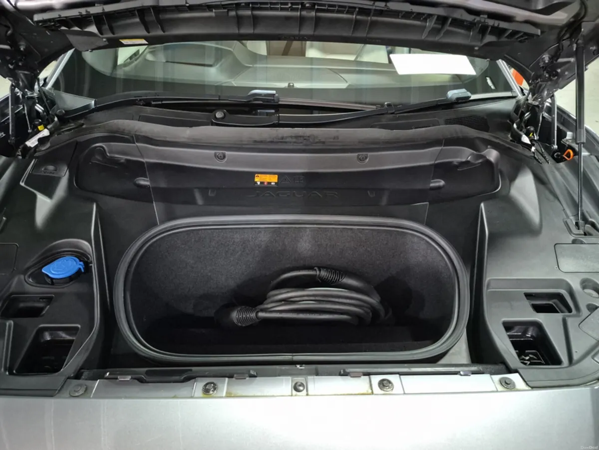 Jaguar I-Pace R-DYNAMIC SE 90KWH 400P - Image 3