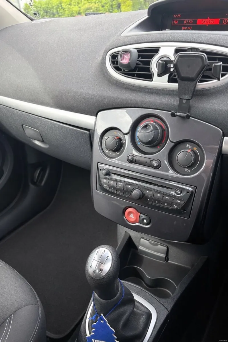 2011 Renault Clio - Image 6
