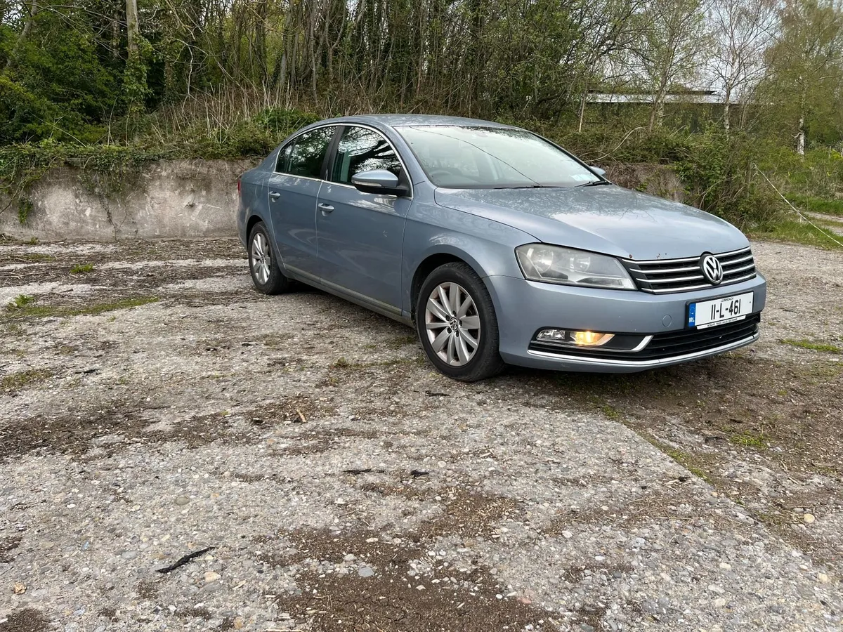 Volkswagen Passat 2011 - Image 1