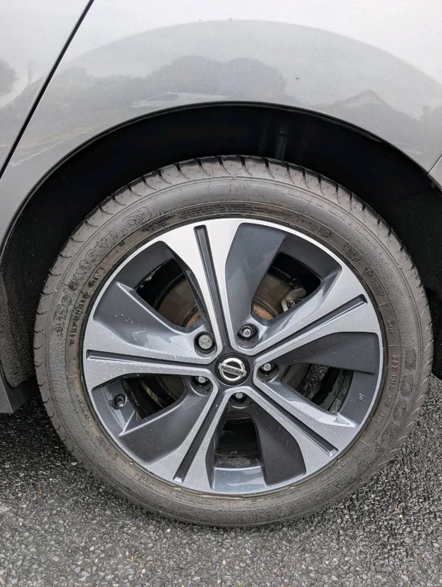 Nissan Leaf - Image 3