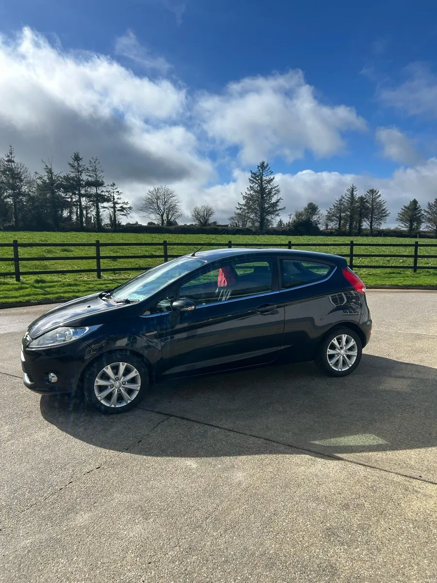 Ford fiesta - Image 5