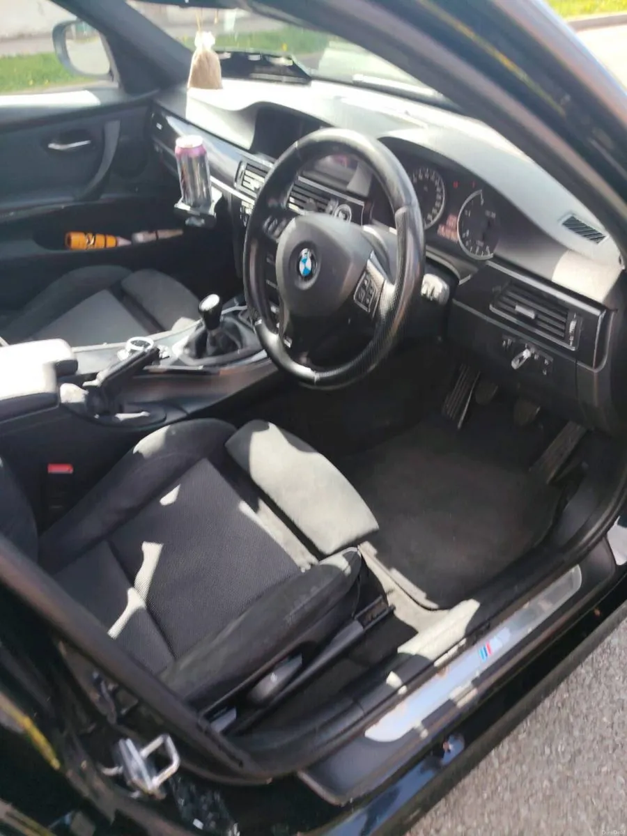 Bmw e90 318D - Image 4