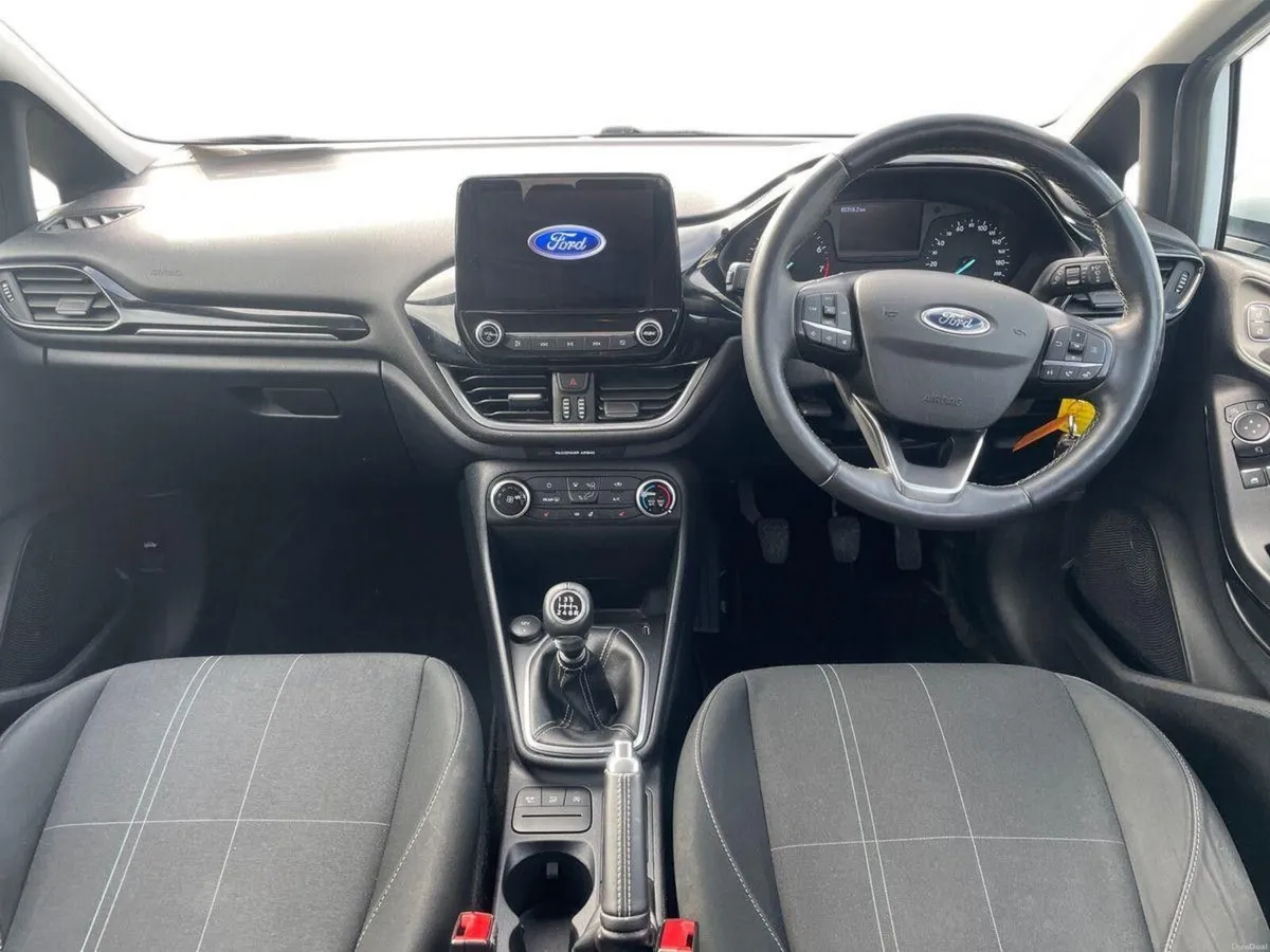 Ford Fiesta 1.0T EcoBoost 95PS Trend Connected - Image 2