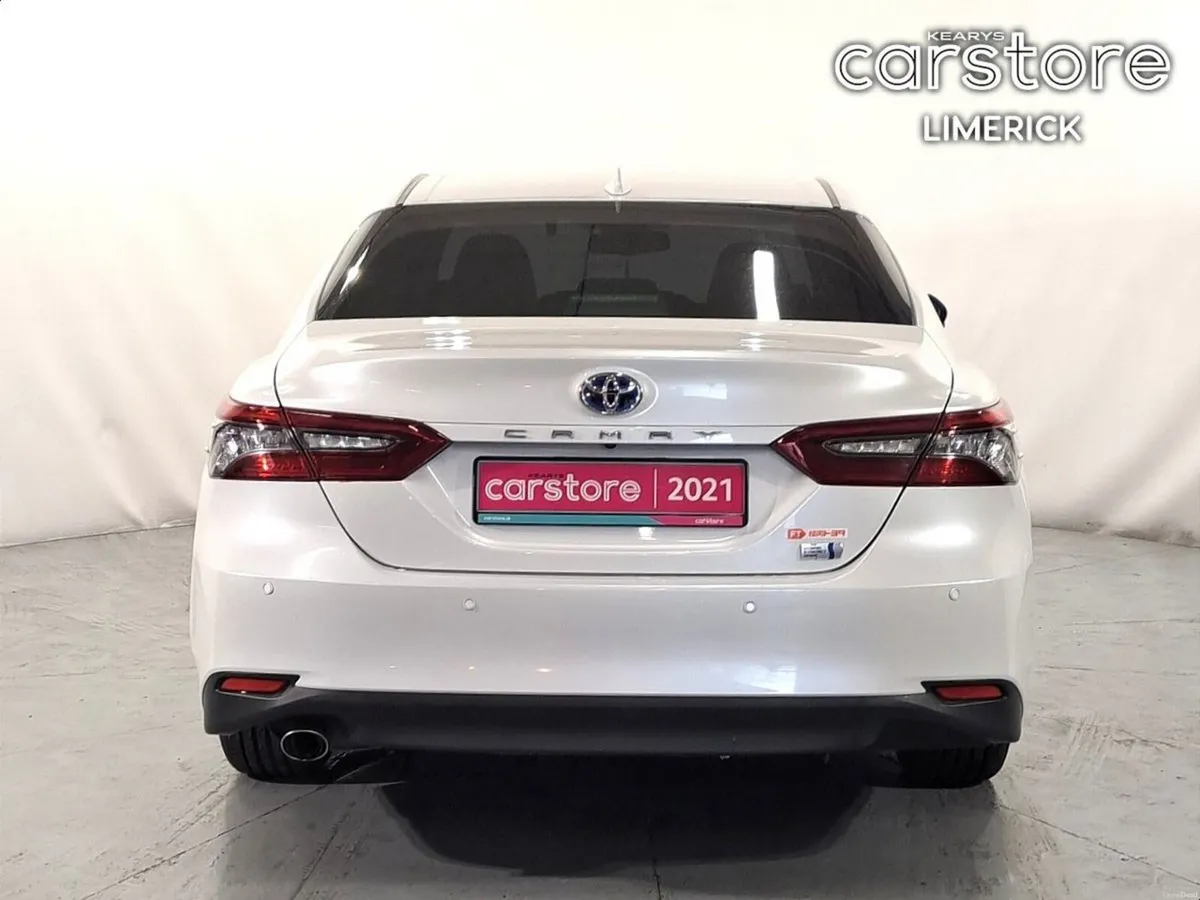 Toyota Camry 2.5 PETROL HYBRID AUTO - Image 4