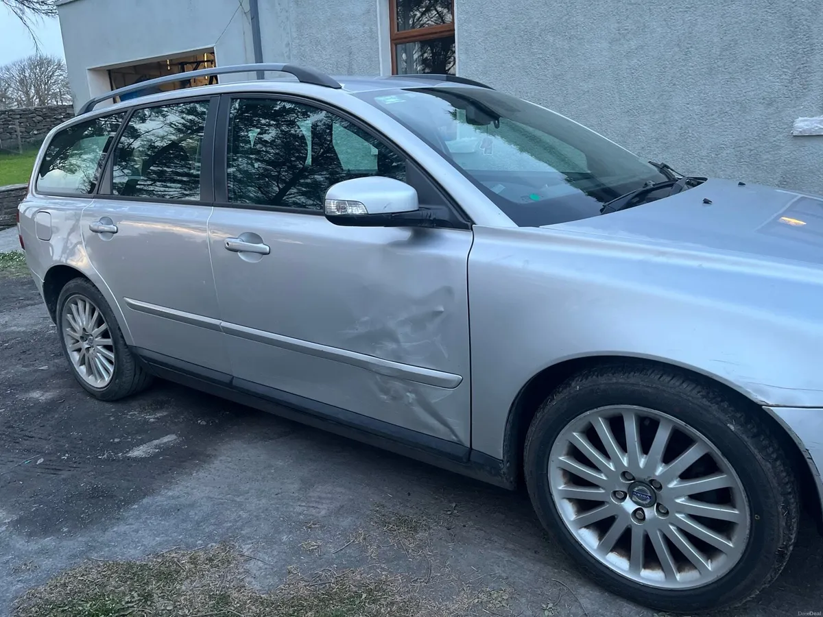 2007 Volvo V50 | 1.8 Petrol | Manual | NCT 06/26 - Image 4