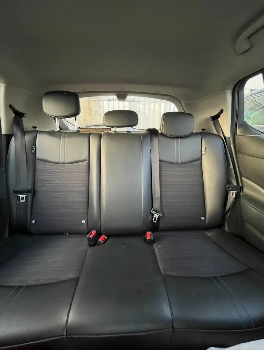 Nissan Leaf 2021 - Image 2