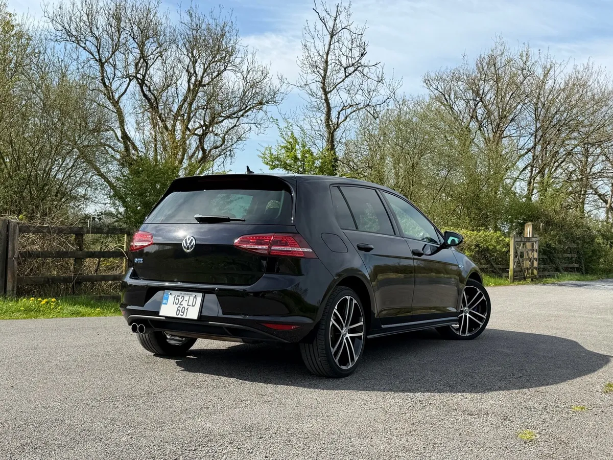 2015 VW Golf GTE1.4TSI Hybrid Immaculate Condition - Image 4