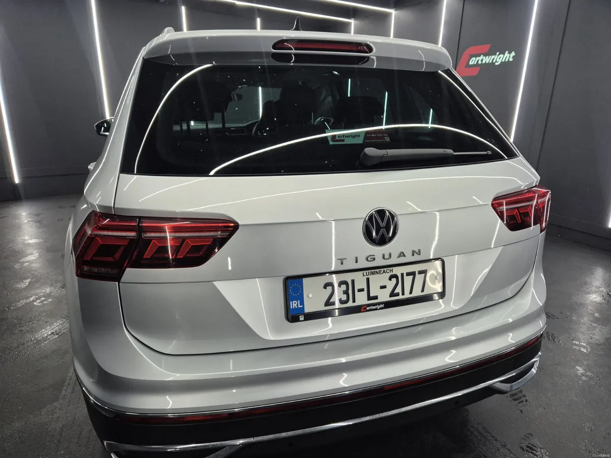 Volkswagen Tiguan 2023 - Image 4