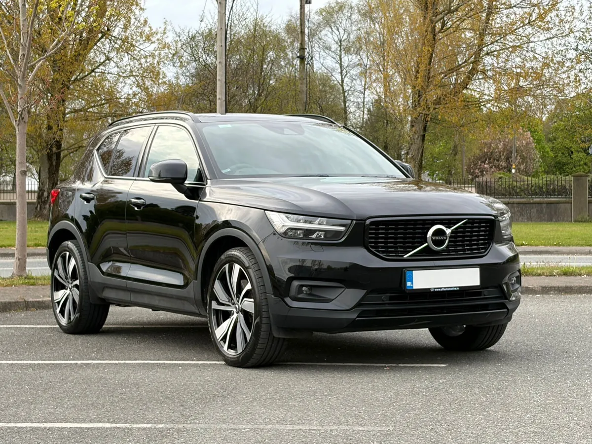 2022 Volvo XC40 1.5 R-Design Pro T5 - Image 1