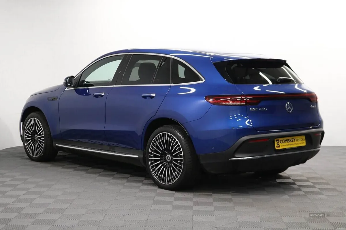 Mercedes-Benz EQC 400 AMG Line - Image 4
