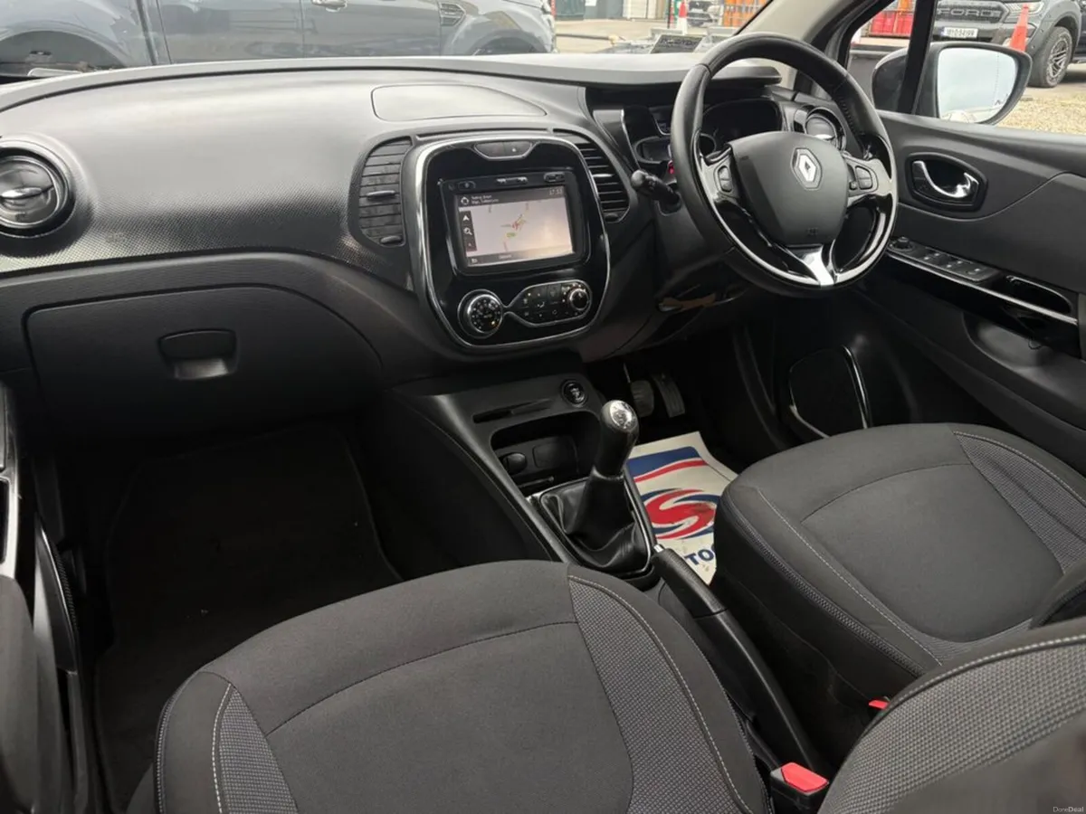 Renault Captur 1.5 DCI 90 Intense - Image 4