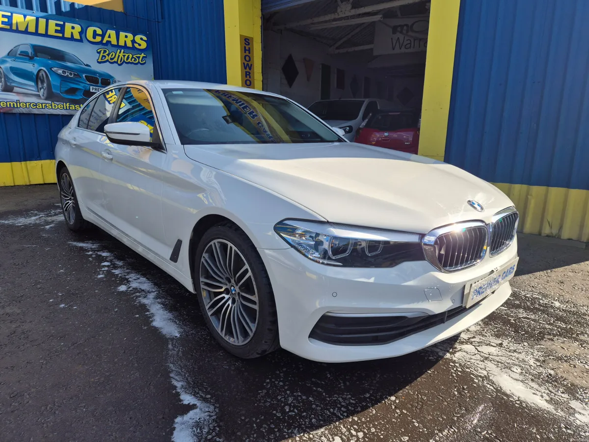 BMW 5-Series 2019 - Image 4