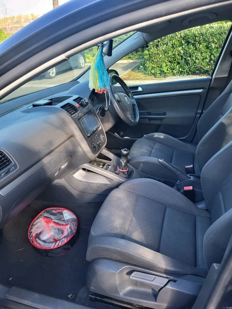 Volkswagen Golf 1.4L Petrol 2004 - Image 4