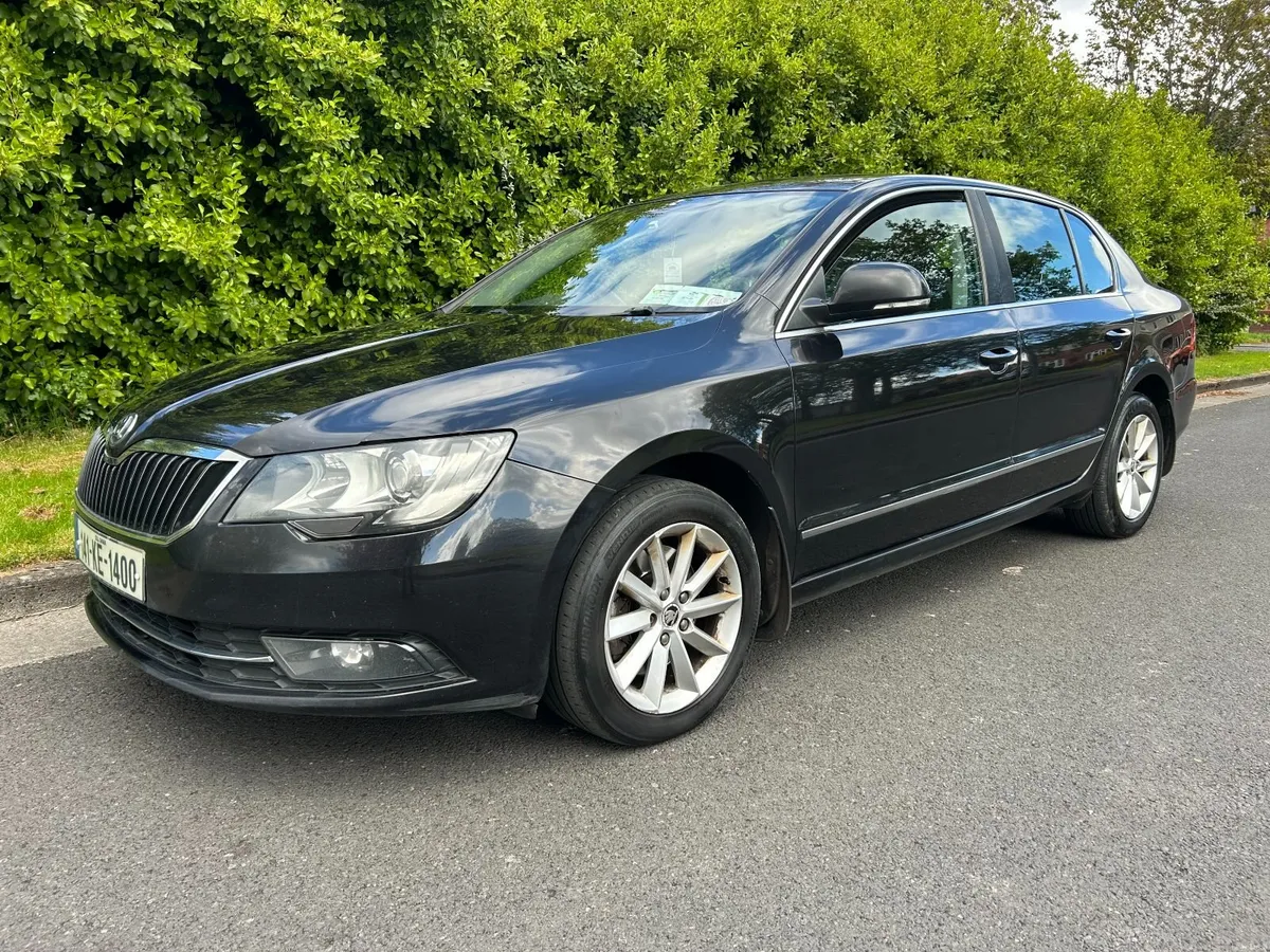 141 Skoda Superb 2.0 TDI Automatic - Image 3