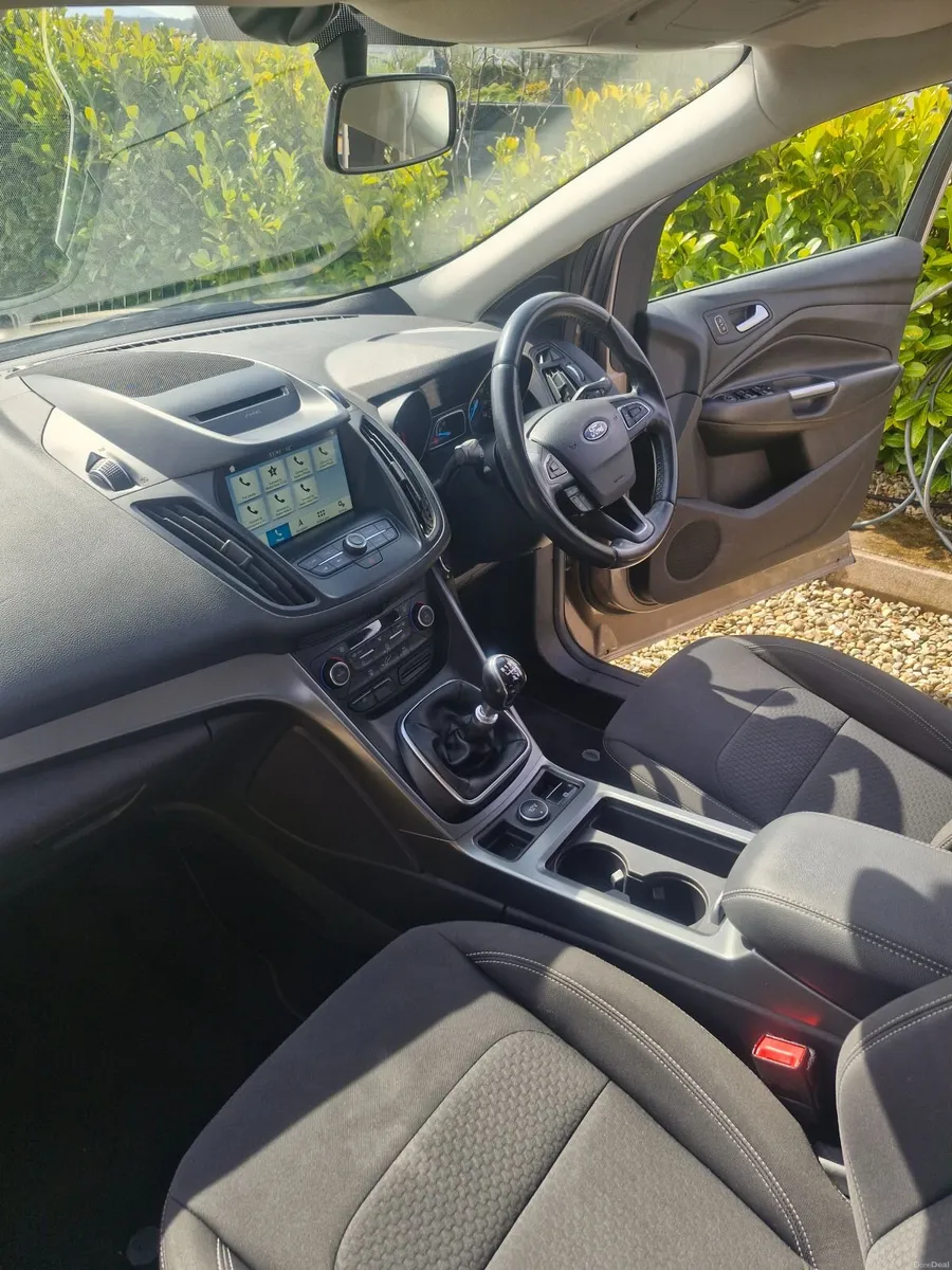 Ford Kuga 2019 - Image 4