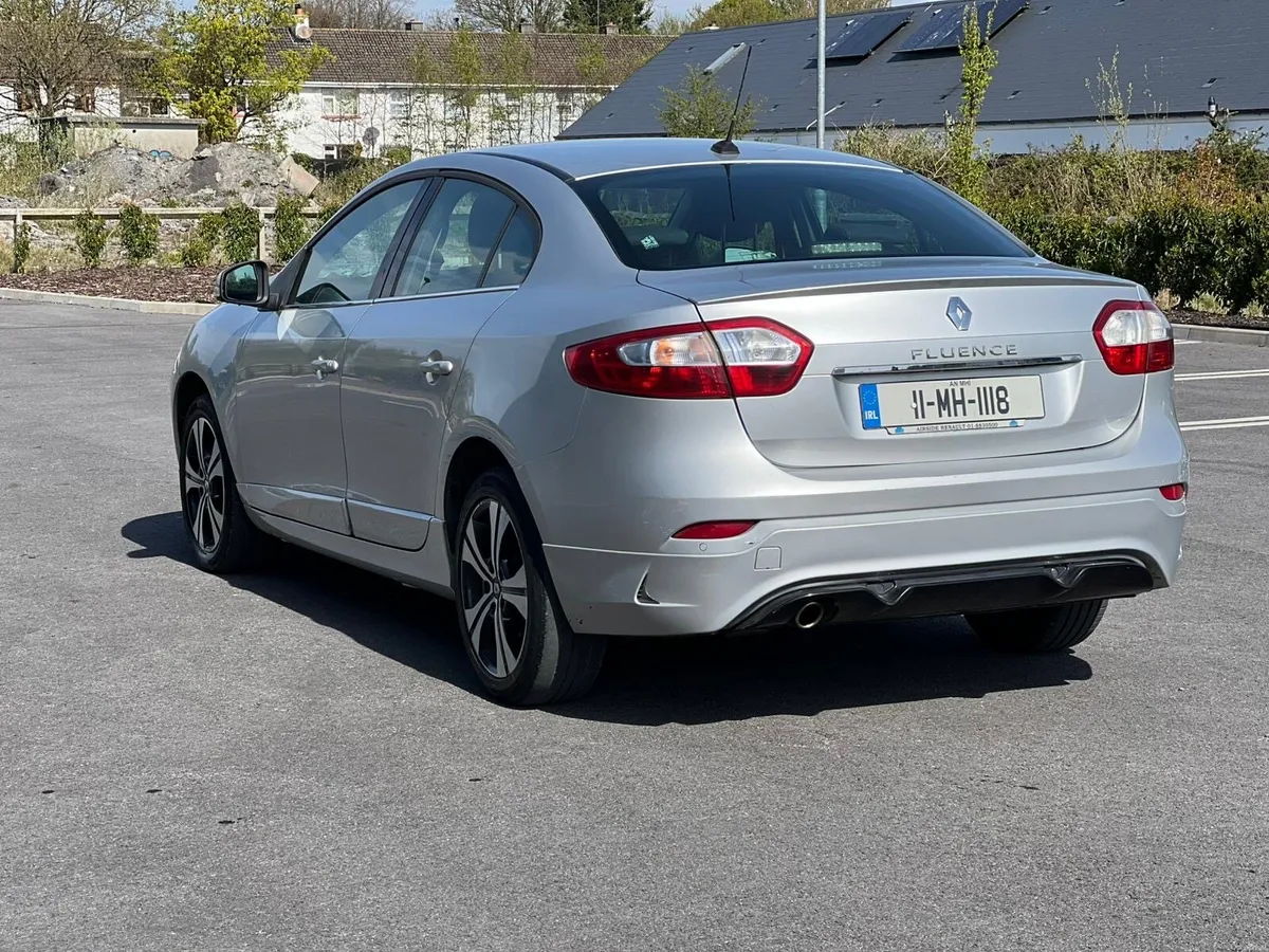 NEW NCT TO 08-06-27 and TAX - Renault Fluence 2011 - Image 4