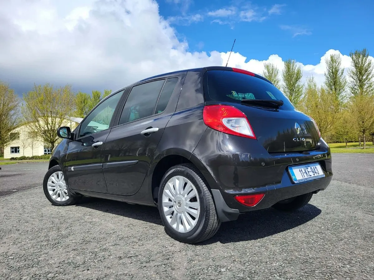 2011 Renault Clio 1.1i (Only 55,000mil, Fresh NCT) - Image 2