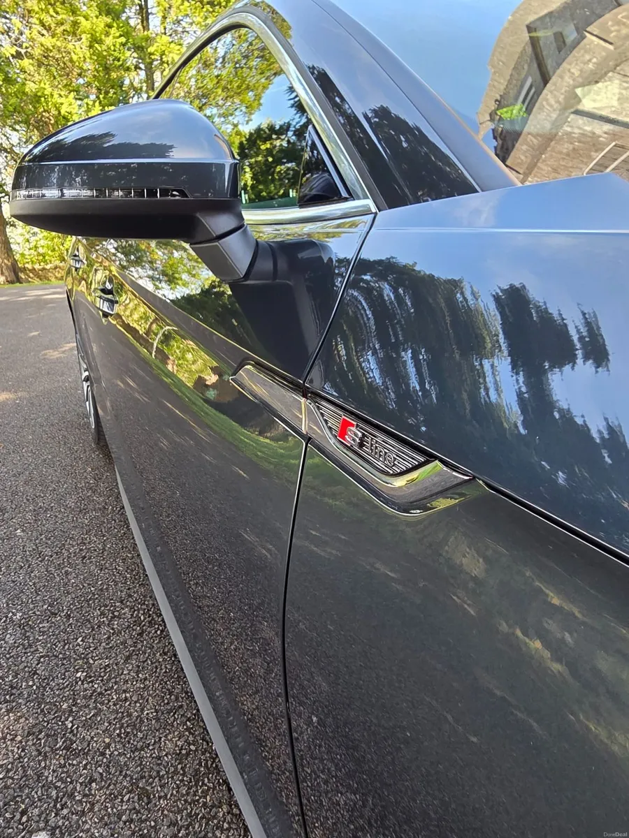 Audi A5  S-Line  40tfsi only 40182km - Image 4