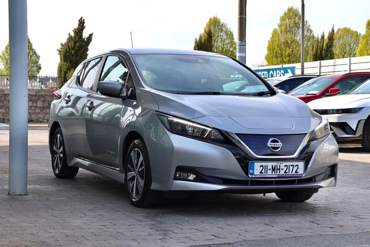 Nissan Leaf Leaf SV 40 kWh, ELECTRIC VALUE - Image 4