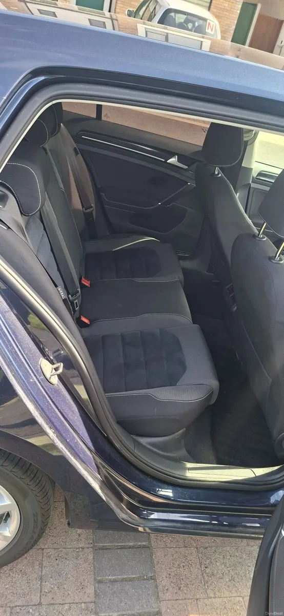 Volkswagen Golf 2014 - Image 1