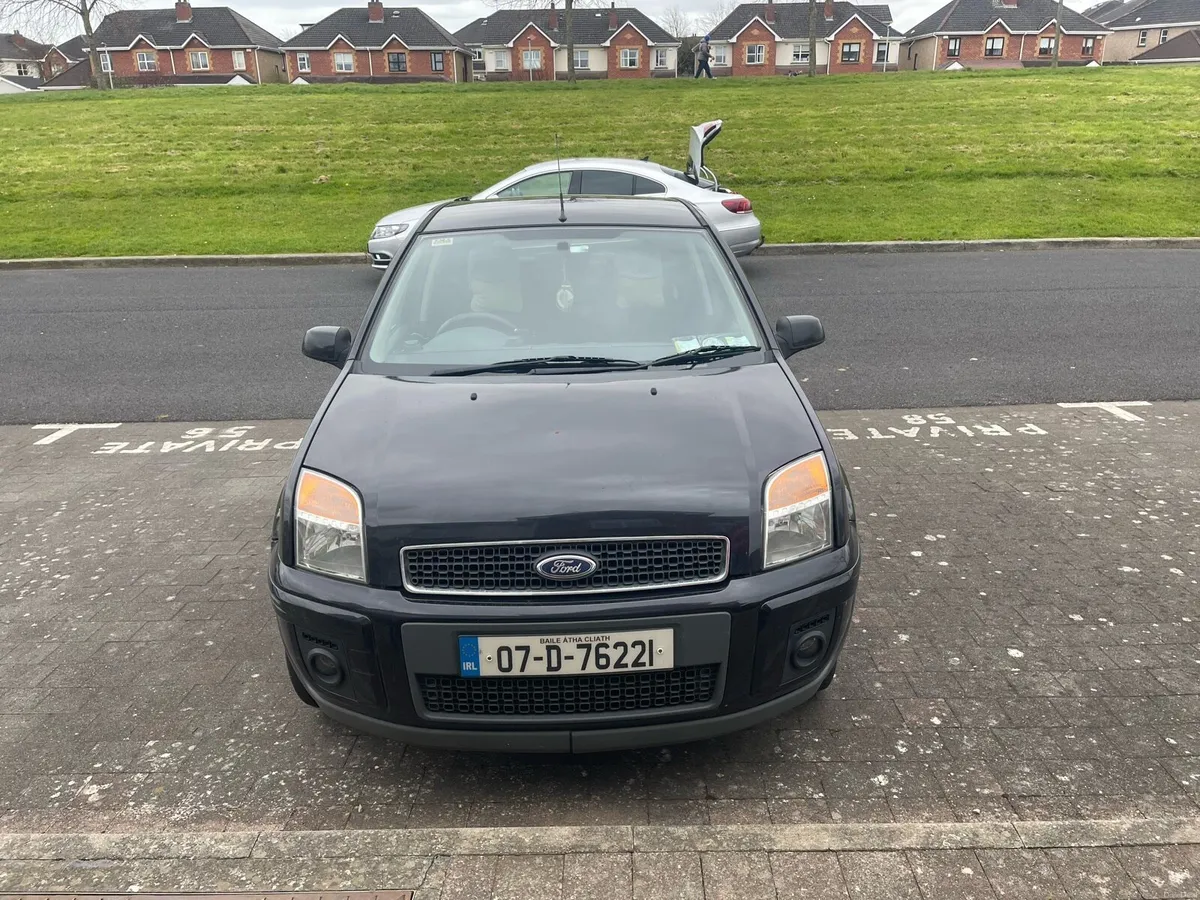 Ford Fusion - Image 1