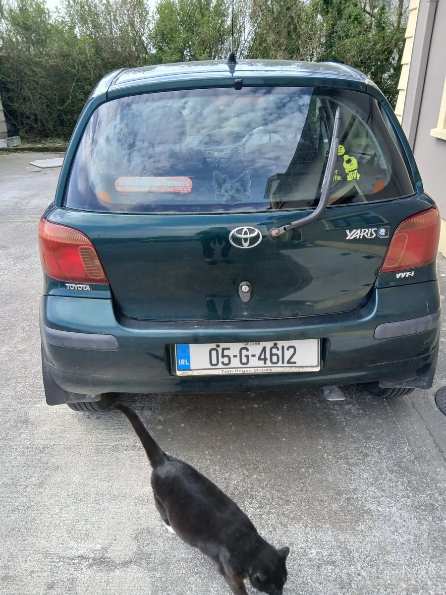 Toyota Yaris 2005 - Image 2