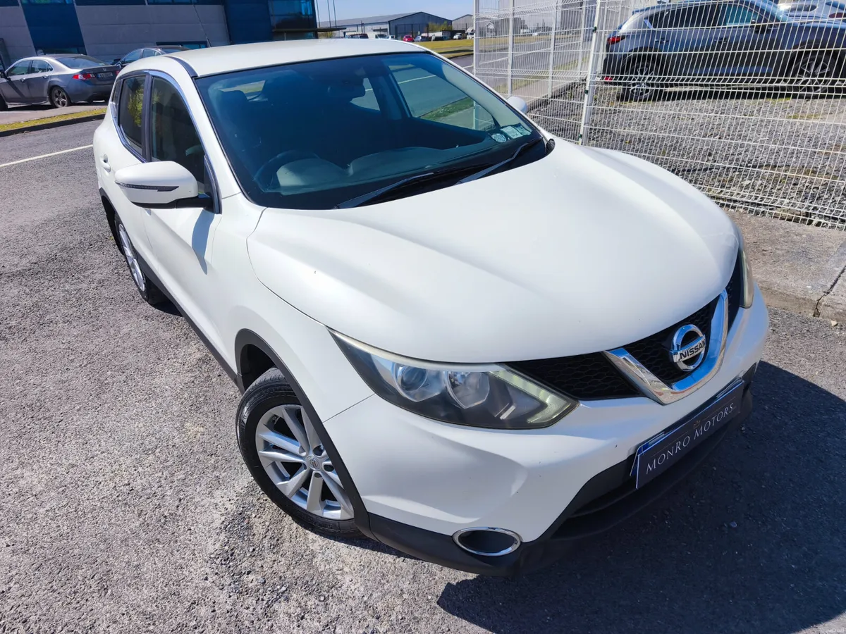Nissan Qashqai 2015 1.5 DSL SV , Nct and Tax - Image 4