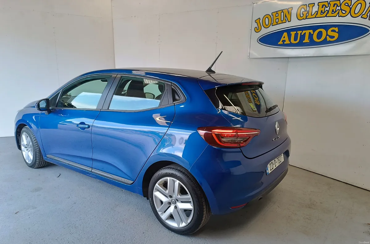 Renault Clio 2022 - Image 4