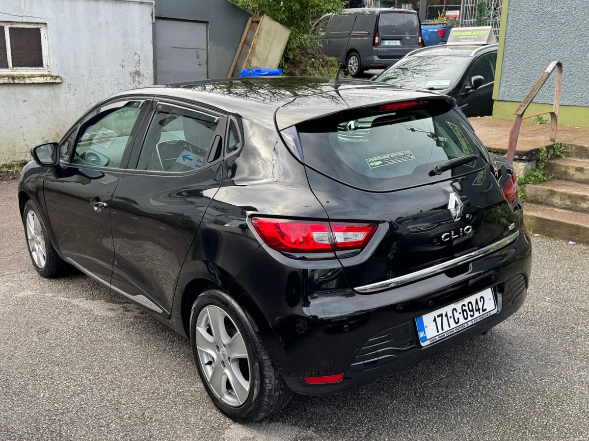 Renault Clio clean car - Image 3