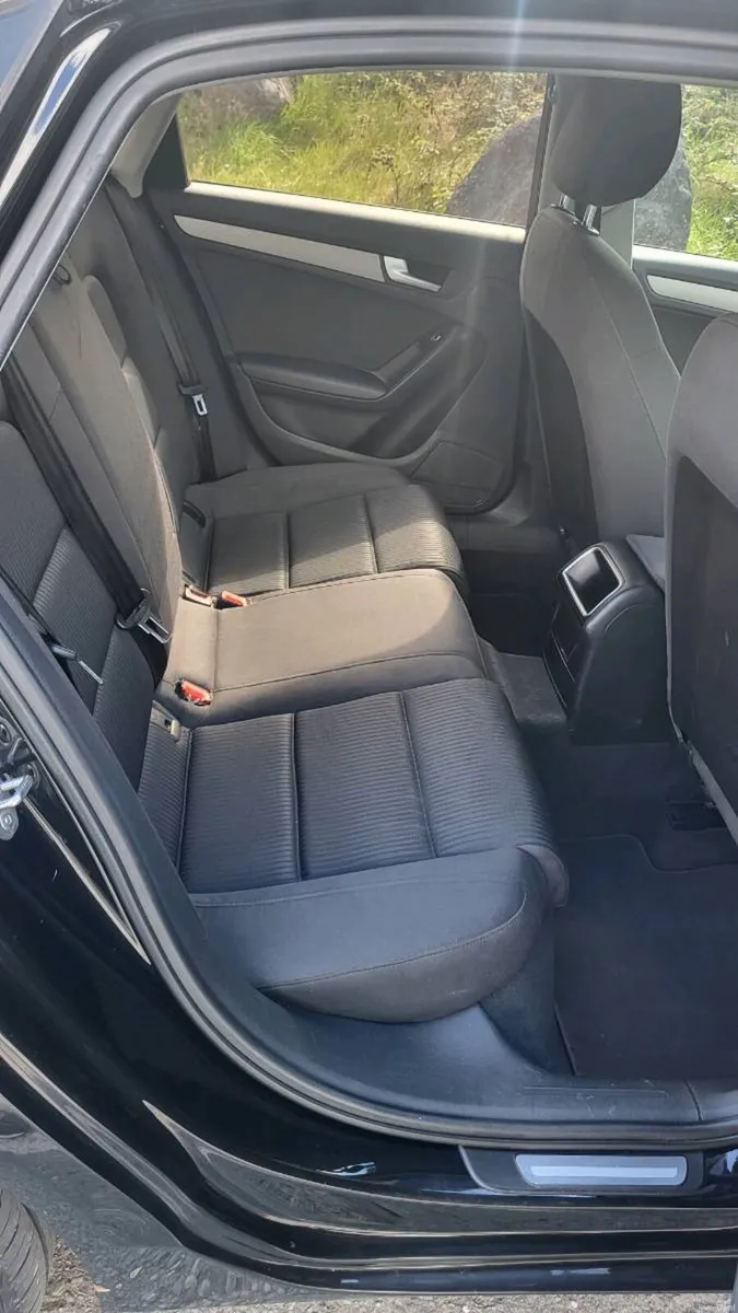 Audi A4  2013 automatic - Image 4