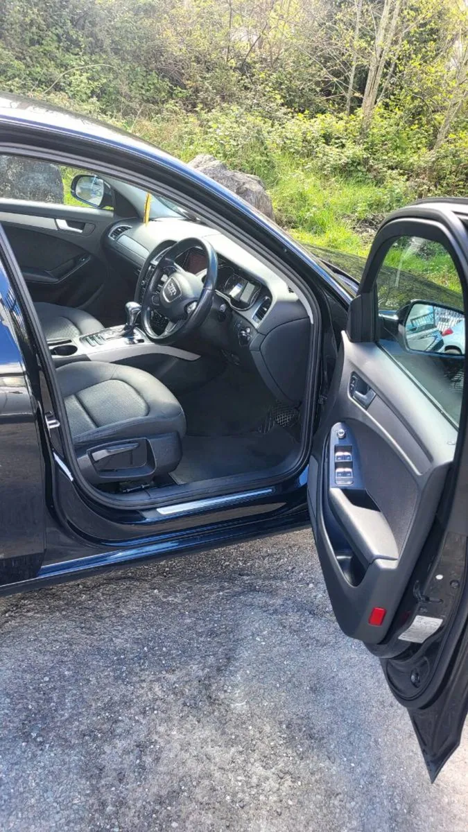 Audi A4  2013 automatic - Image 3