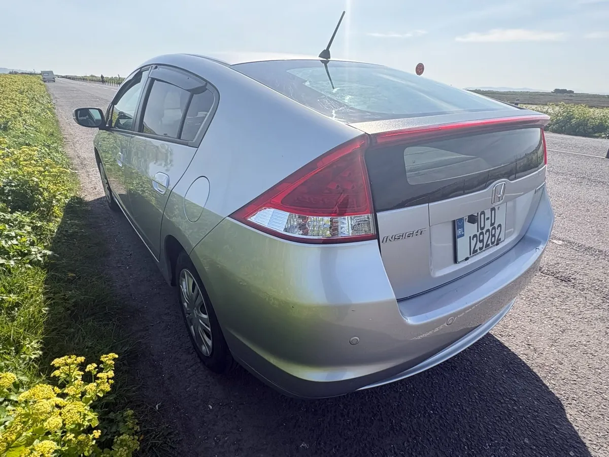 Honda Insight 2010 NEW NCT & SERVICE - Image 4