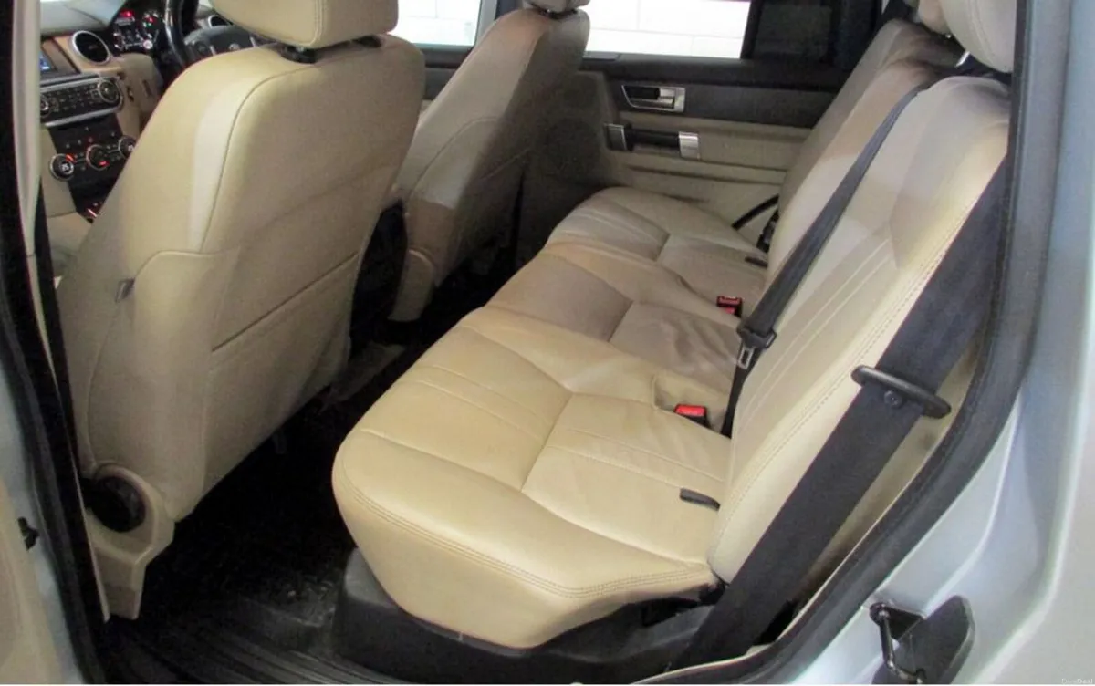 Land Rover Discovery 2013, 3 L, V6, 5 SEAT AUTO - Image 3