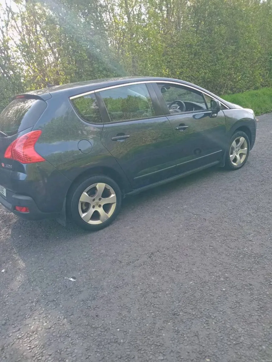 Peugeot 3008 2012 - Image 2