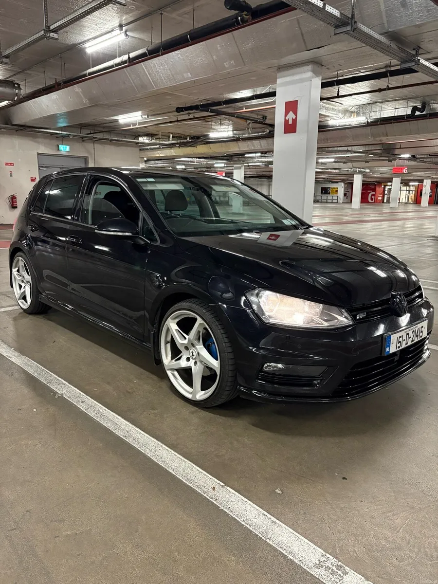 Volkswagen Golf R-Line New NCT - Image 1