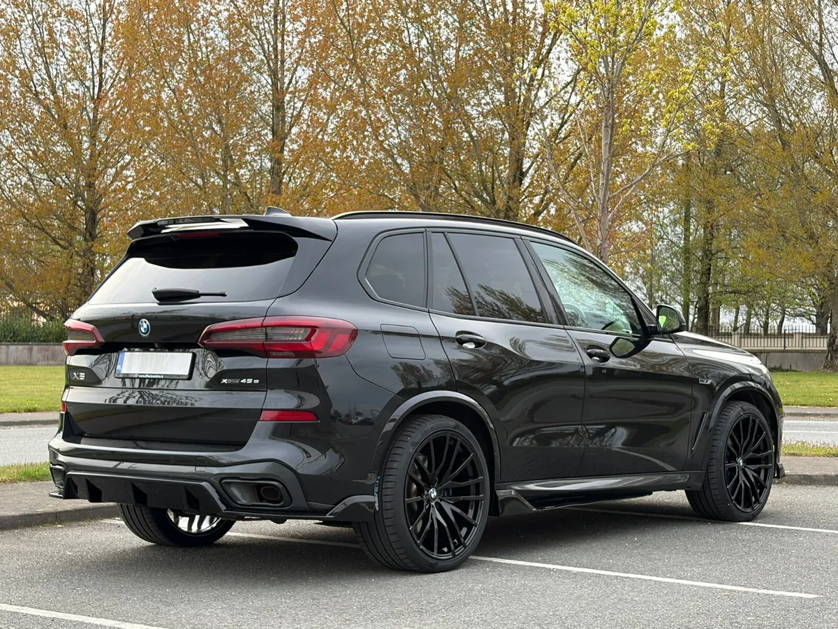 2022 BMW X5 45e M Sport Plus M Performance X-Drive - Image 4