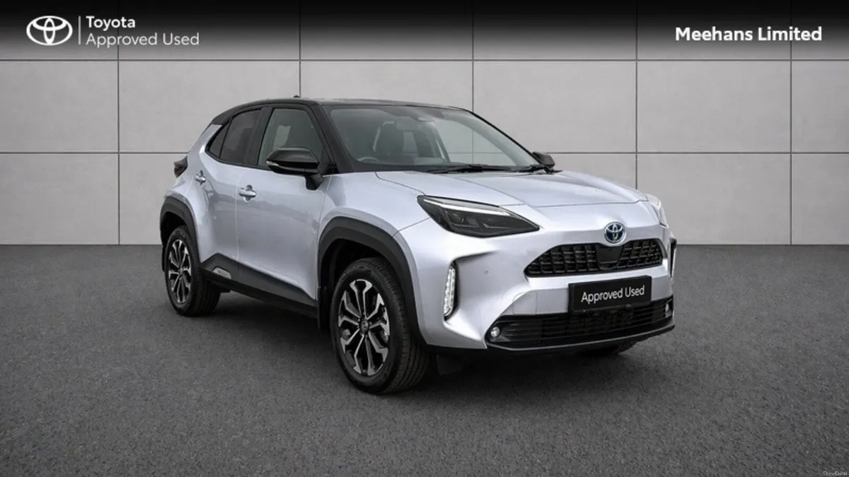 Toyota Yaris Cross YARIS CROSS LUNA SPORT - Image 1