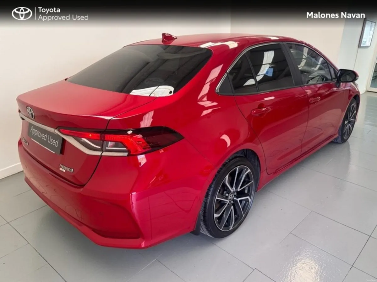 Toyota Corolla SOL SALOON 4DR AUTO HYBRID - Image 2