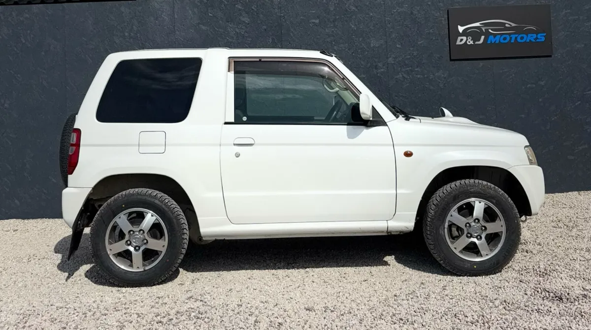 Mitsubishi Pajero Mini 660cc Turbo 4WD 2011 - Image 2