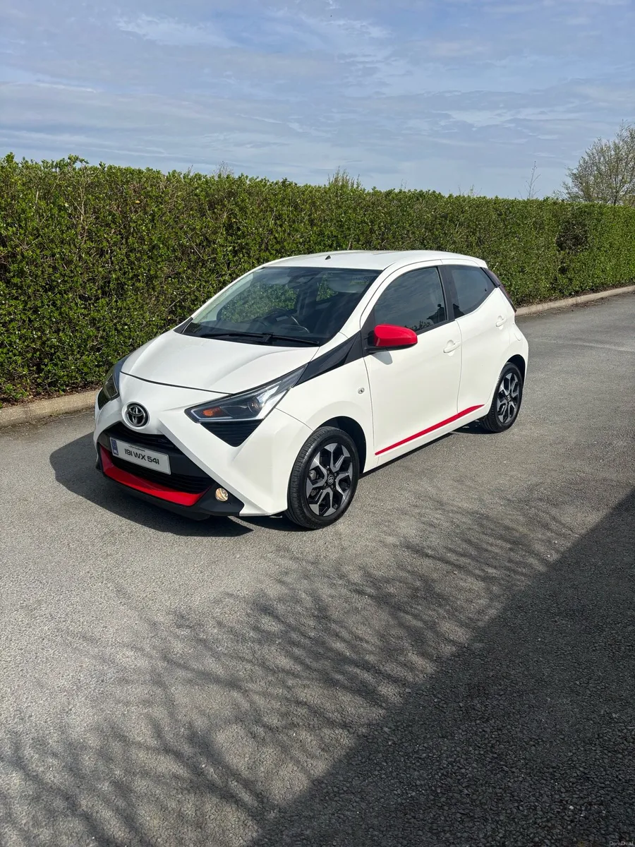 Toyota aygo X play - Image 1