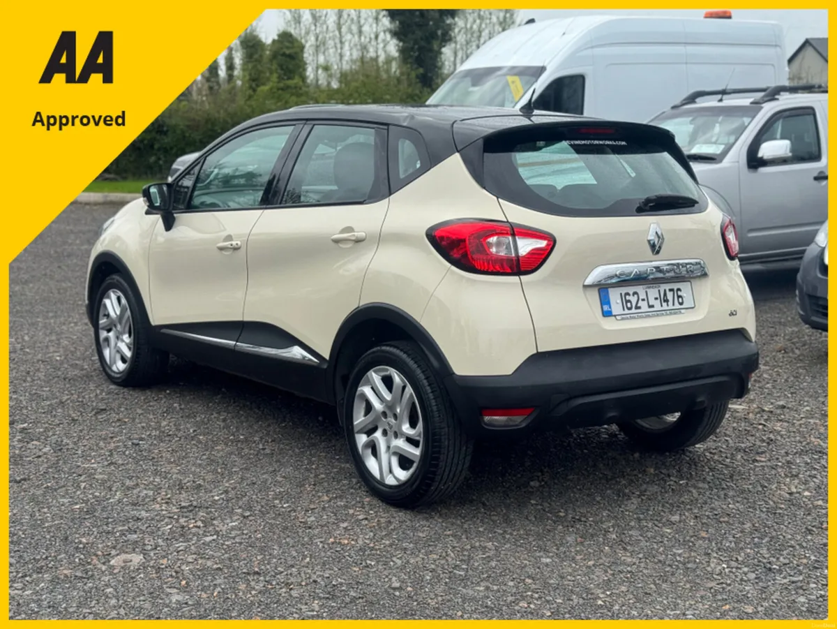 Renault Captur INTENSE 1.5 DCI 90 EU6M 4DR - Image 4