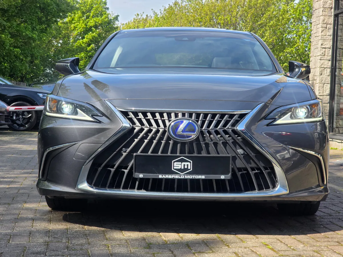 2022 LEXUS ES 300H DYNAMIC HYBRID. - Image 4